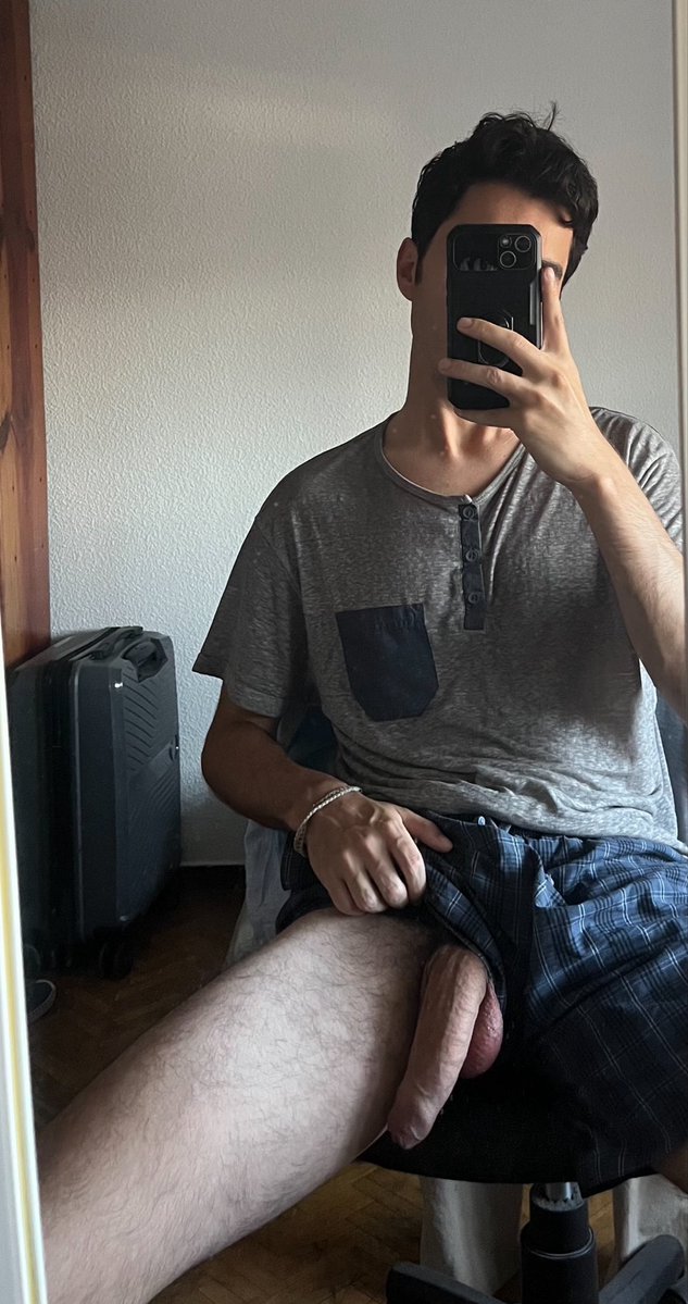 Spanish19cm's tweet photo. Qué tal estaba sin barba? https://t.co/ZhU63Vx9jk