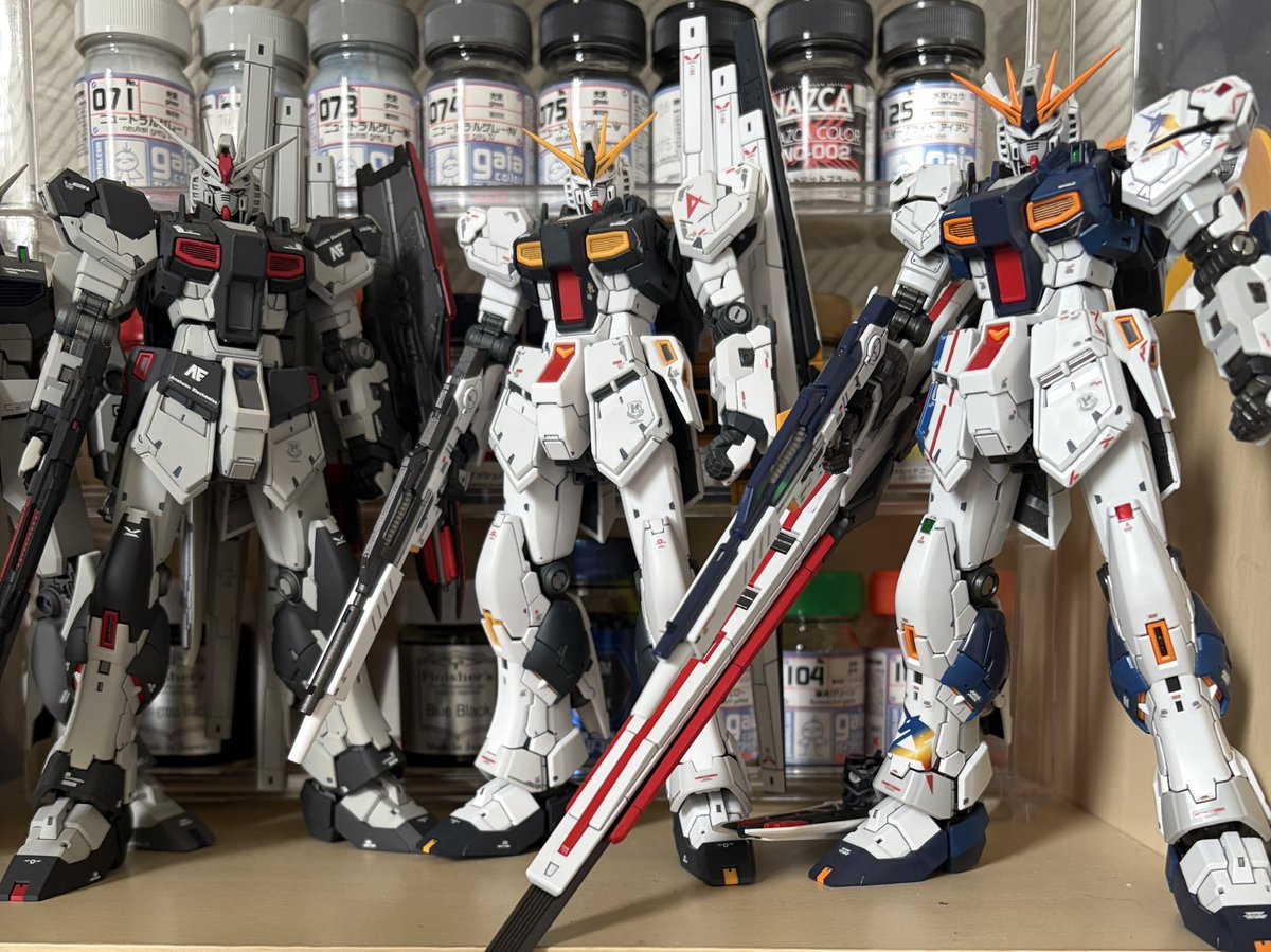 pudding_0822's tweet photo. @s_Osk2008 ソースケさんおはようございます
大好きな機体はやっぱりνガンダムでございます^_^ https://t.co/dixll9j79b