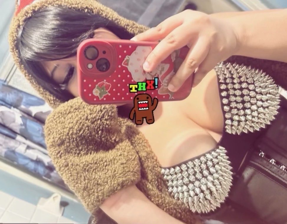 lacedthong's tweet photo. I <3 #domo https://t.co/l3KR4T5uqR