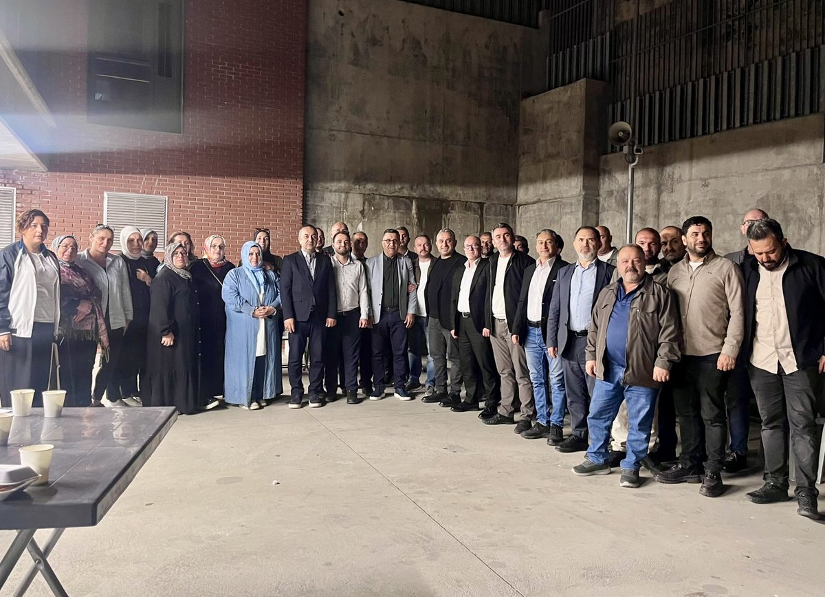 eyupilceakparti's tweet photo. Eyüpsultan’a sevdamız eksilmez, bizde projeler tükenmez…

📍 Nişanca Mahallesi Mahalle Bazlı Üye Danışma Meclisi

Her mahallemiz için çalışmaya, üretmeye ve Eyüpsultan’ımıza değer katmaya kararlılıkla devam ediyoruz.

Teşkilat Başkanımız Ali Rıza Yavuz’a, Meclis Üyemiz Metin Çırpan’a, Mahalle Başkanımız Ahmet Ünlü’ye, mahallemizin kurucu başkanı ve önceki dönem Mahalle Başkanımız Mehmet Günoğlu’na, üç kademe teşkilat komisyonumuza ve katılım sağlayan tüm üyelerimize teşekkür ederiz.

@abdullahozdemir 
@akpartiistanbul 
@Muhmmtvanlioglu
