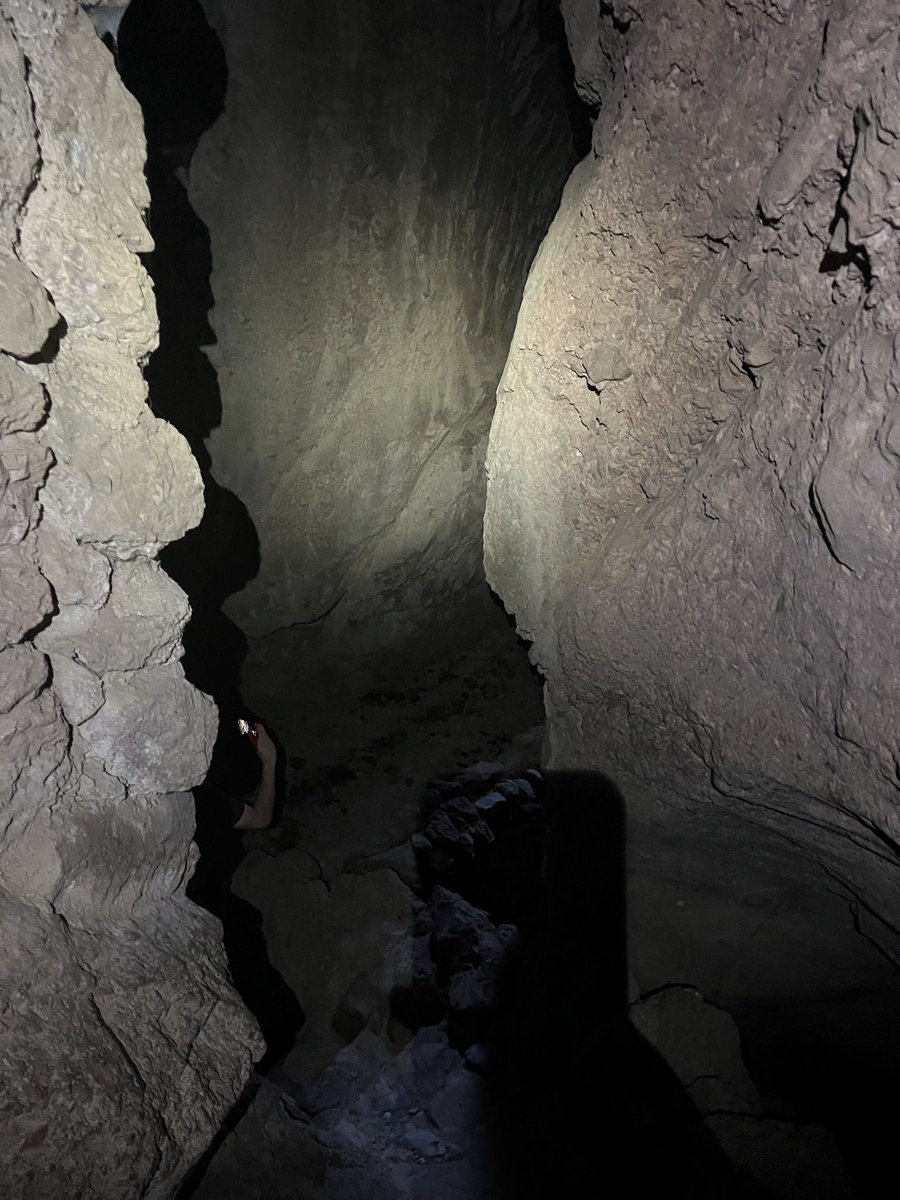 citizen_green_'s tweet photo. 🇺🇸 #hike and #cave in pinnacles National Park 🏞️ in #california 💛 San Francisco Bay Area https://t.co/SJiECbuZoY