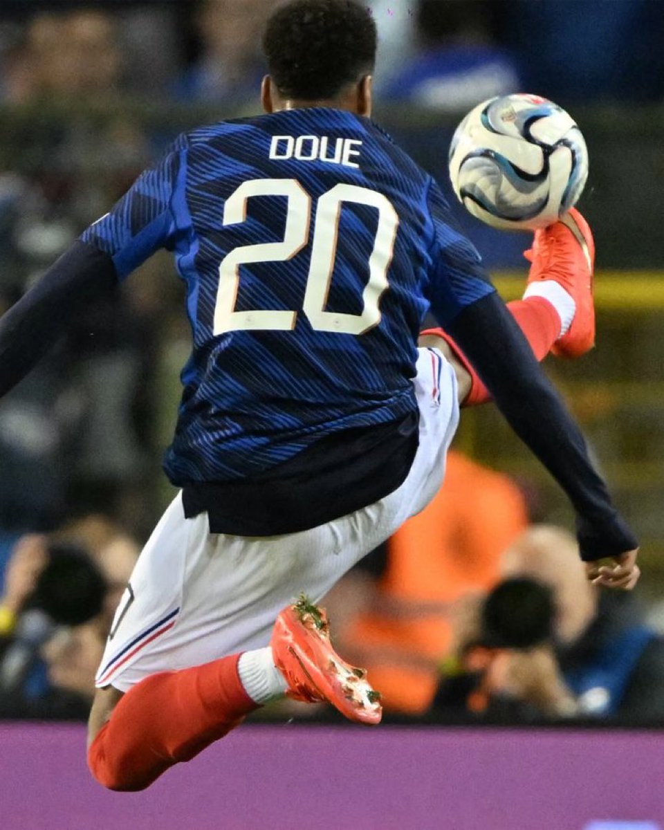 ActuFoot_'s tweet photo. D.D 20 🇫🇷🤩

📸 @UEFAEURO https://t.co/XniIcZa9ax