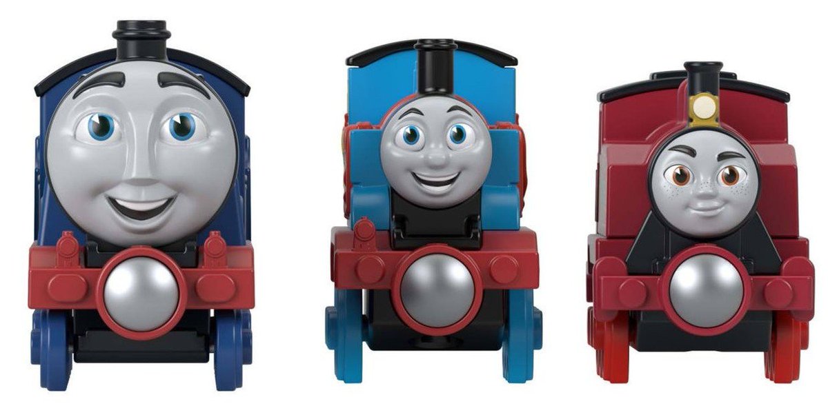 aubsolu's tweet photo. Rosie knows what they're truly seeing, and it sure ain't fireworks. #ttte #thomas https://t.co/kWxDgFLLV6