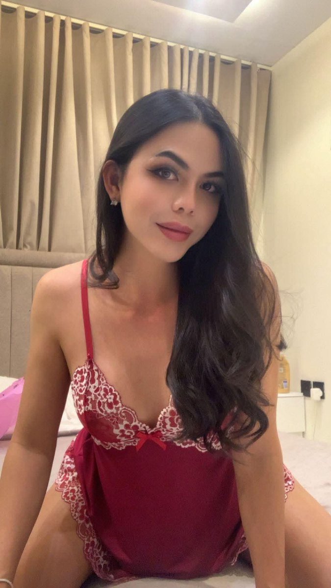 distriyt's tweet photo. #ladyboy_bahrain #juffair 
#bahrain #ladyboy_juffair 
🦀❤️🌹 https://t.co/aPy75u84GD