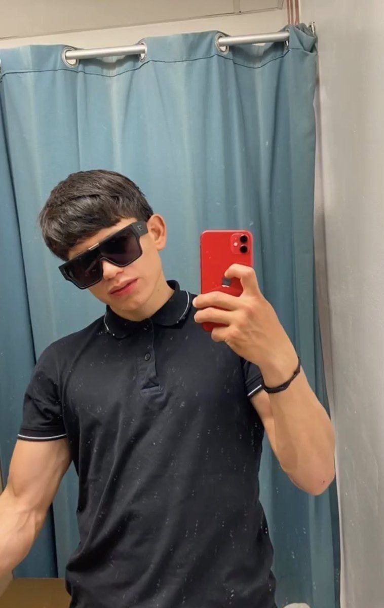 marlKnohtg's tweet photo. Quieres ver la verga de tu compa,primo,vecino,cuñado, hermano etc 👿 

ENGAÑO HETEROS por Instagram,FB,WhatsApp o tiktok 

Escribeme 
👇
https://t.co/Ir53E8WwWG te explico la dinámica  

Únete al canal de TELEGRAM gratis 🫦 https://t.co/yn2HZbmt4o https://t.co/Rx5dt54RiF