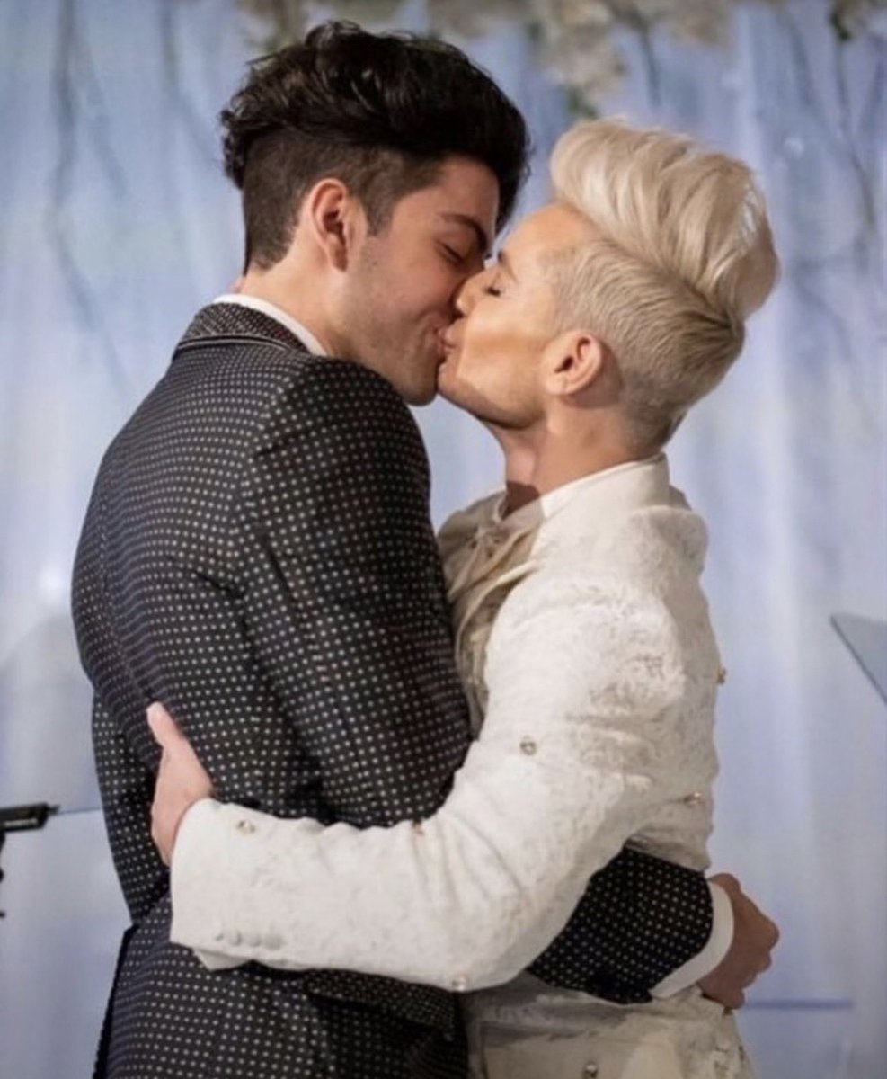 Columbino101's tweet photo. CONGRATULATIONS @Pink !!!! https://t.co/UFQhETtrLr