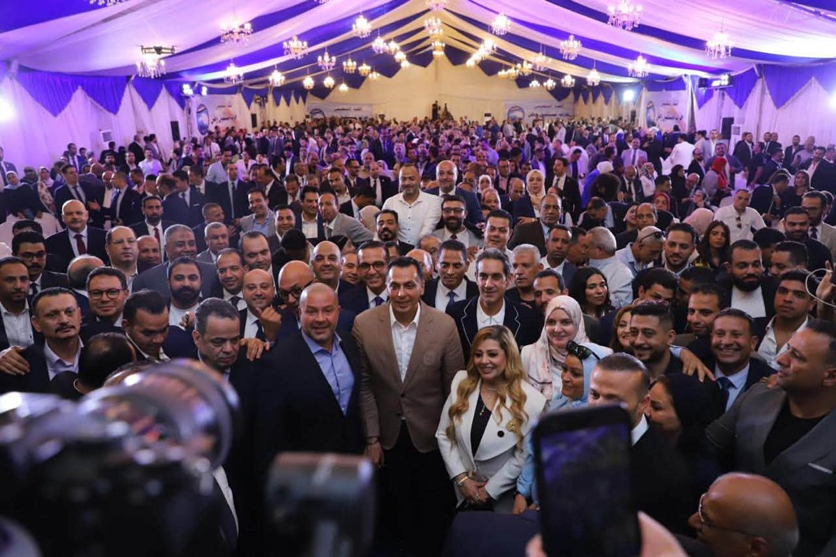 Heshamhussein00's tweet photo. #هشام_حسين 
https://t.co/YpENTTOV0Y https://t.co/CpPvUIRUuV