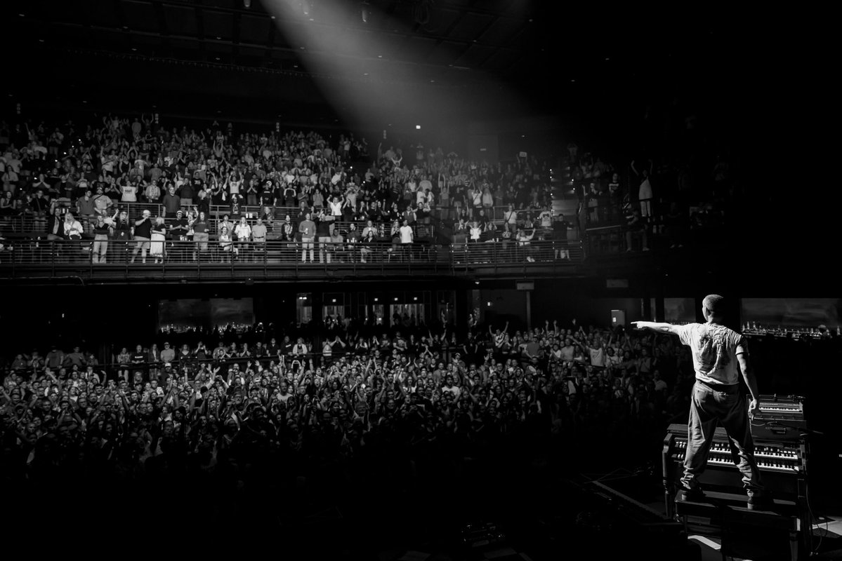 bleachersmusic's tweet photo. we spent ten days in milwaukee this summer rehearsing for tour and playing to an empty room. coming back to this space last night filled with bleachers people was surreal. milwaukee and midwest forever… https://t.co/K2CmWdHHQz