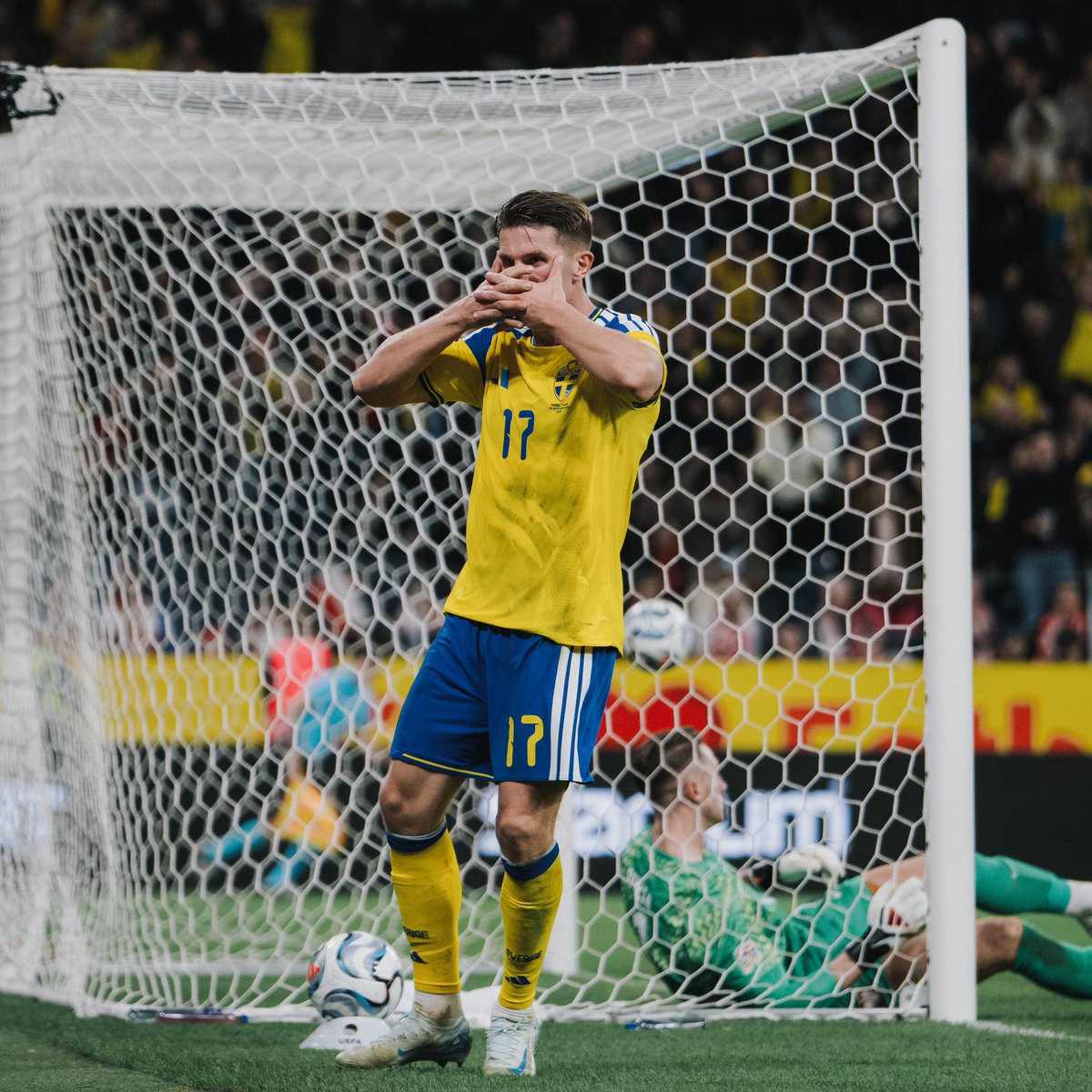 SwedeStats's tweet photo. Two games.
Two wins.
Two goals. https://t.co/OhDWNKhj1h