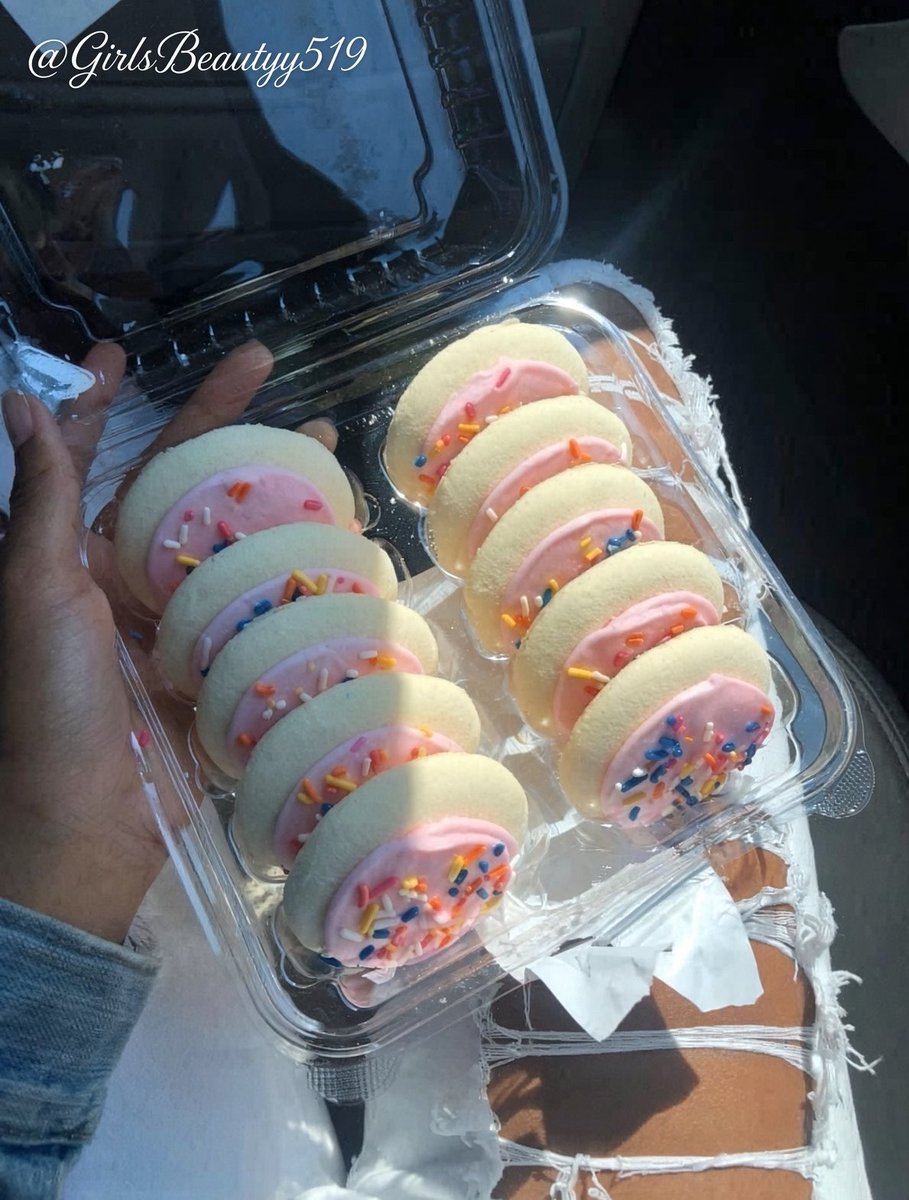 GirlsBeautyy519's tweet photo. hands down the best cookies

ain’t no cookies better than these idc 😫😋 https://t.co/wnMlFsvYEn