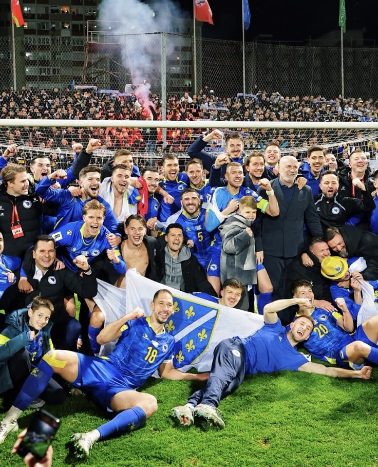 nisam__odavde's tweet photo. Haven't had a bad day since march 26!🇧🇦⚜️ https://t.co/haL3TZDL1T