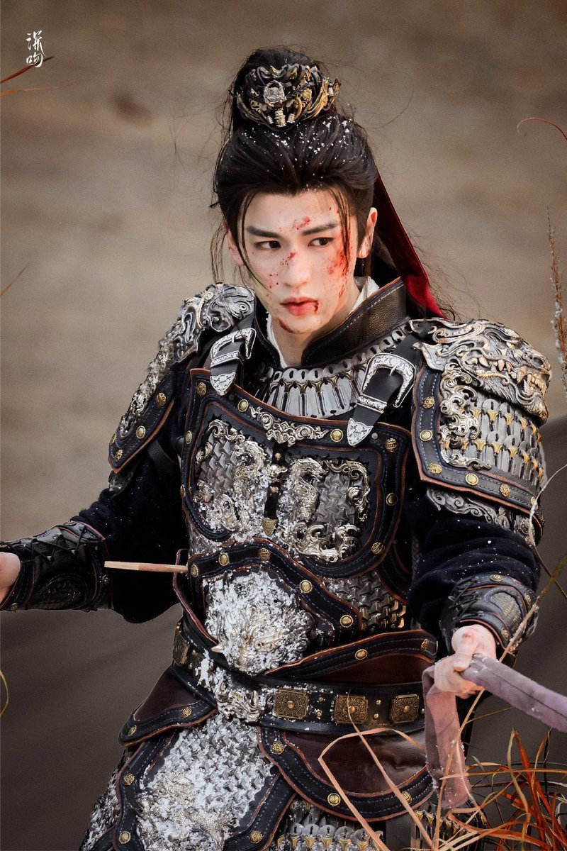 mschoimv's tweet photo. 피칠갑은 해야 남자로 보임 https://t.co/4OYAAWV8HE