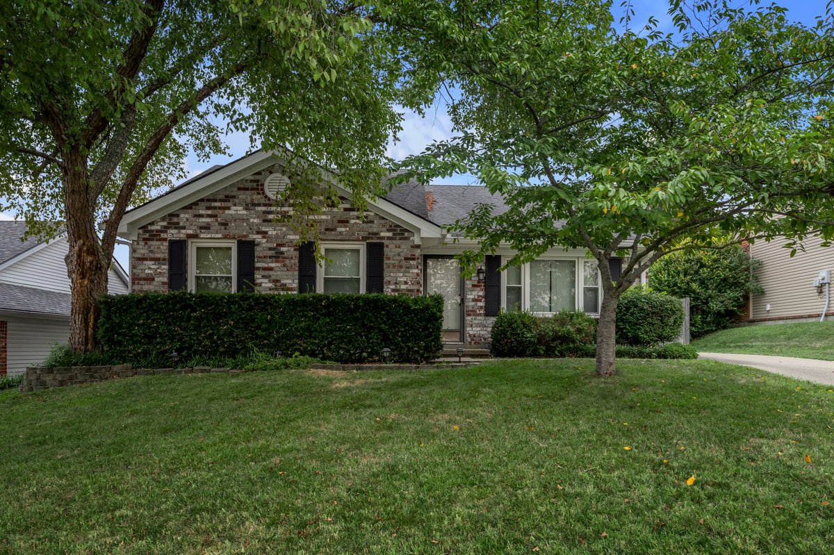 bluegrassSIR's tweet photo. 4664 Hathway Drive Lexington, Kentucky, 40515
$259,900 #bgsir https://t.co/Kj76tBJlz4 https://t.co/QtZDJImp7G