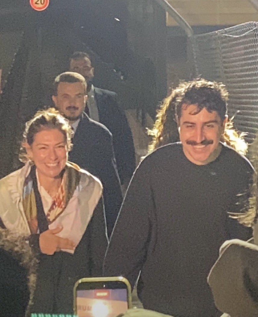 parSgokhan's tweet photo. Hayatından 88 gün çaldınız ama neşesini çalamadınız. https://t.co/TxHF8IHd6R
