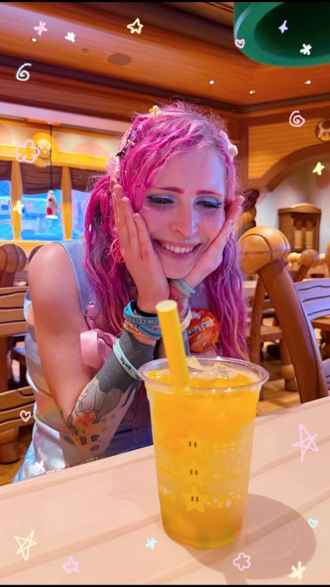 pepsibarbie's tweet photo. hai here’s from my bday last week :3 https://t.co/NskYw09tQt