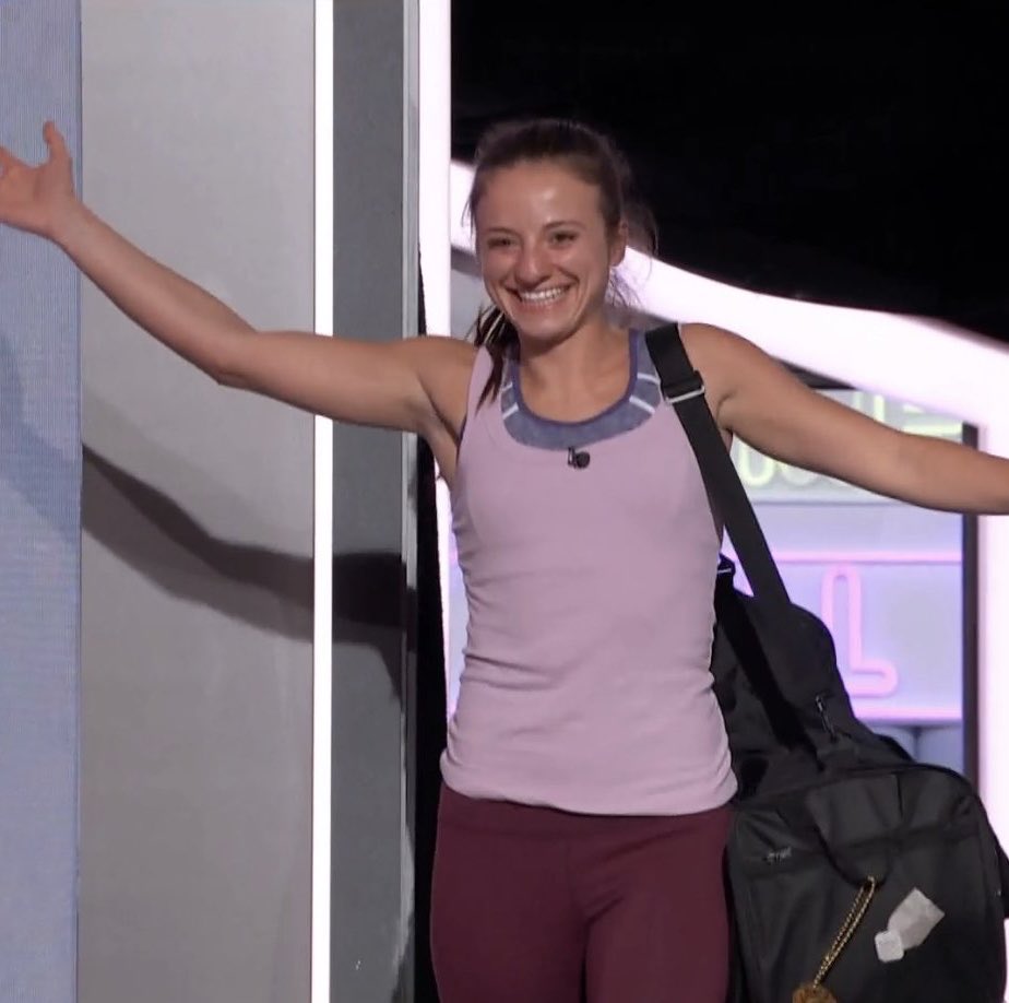 scarygrrrrl's tweet photo. losing two of the biggest characters on the same night genuinely killed so much momentum for the rest of the season #bb28 https://t.co/v2h0yD0r2V
