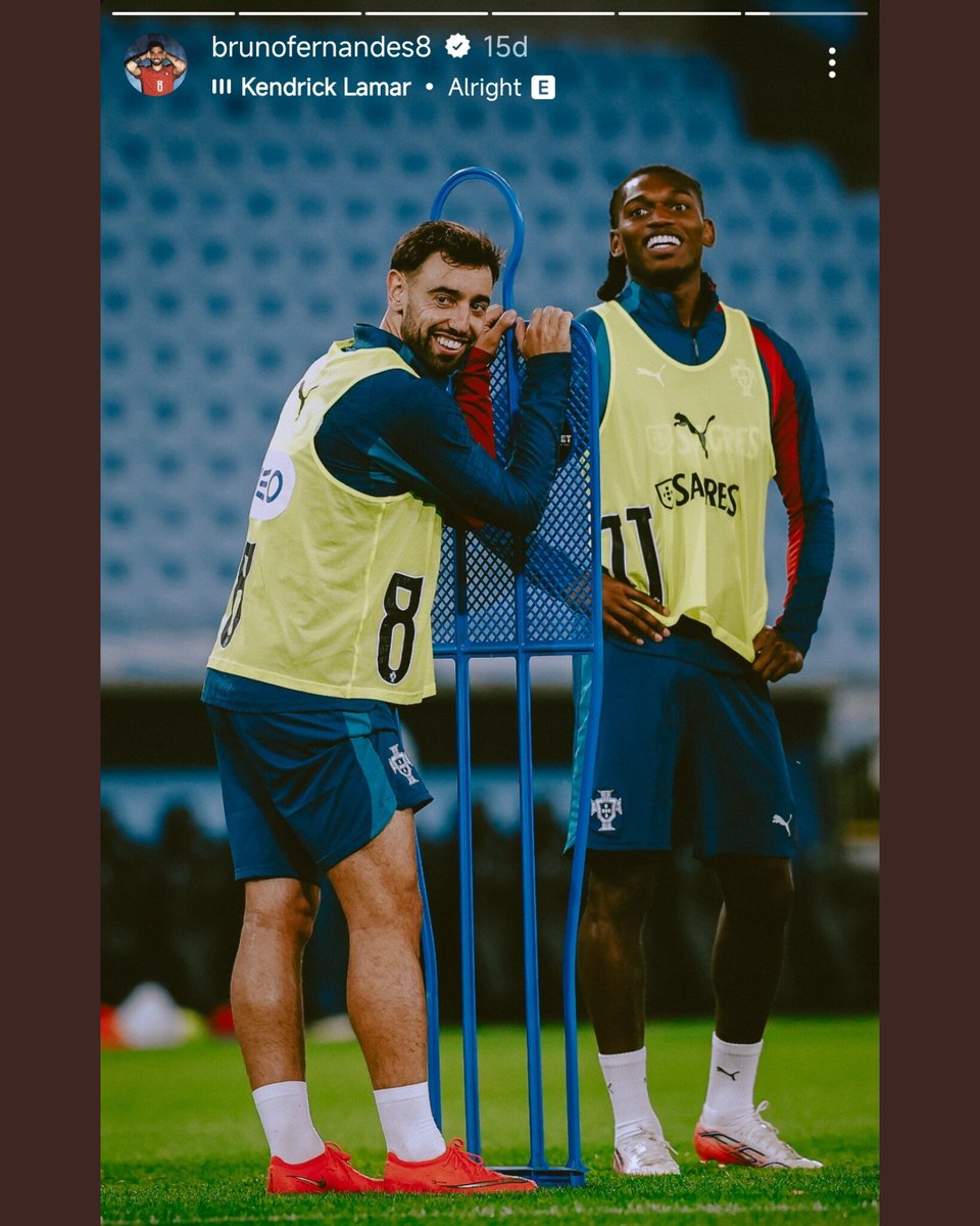 lemarcaspors_'s tweet photo. Bruno Fernandes'ten Rafael Leao ile paylaşım. https://t.co/O2nrdTrjfW