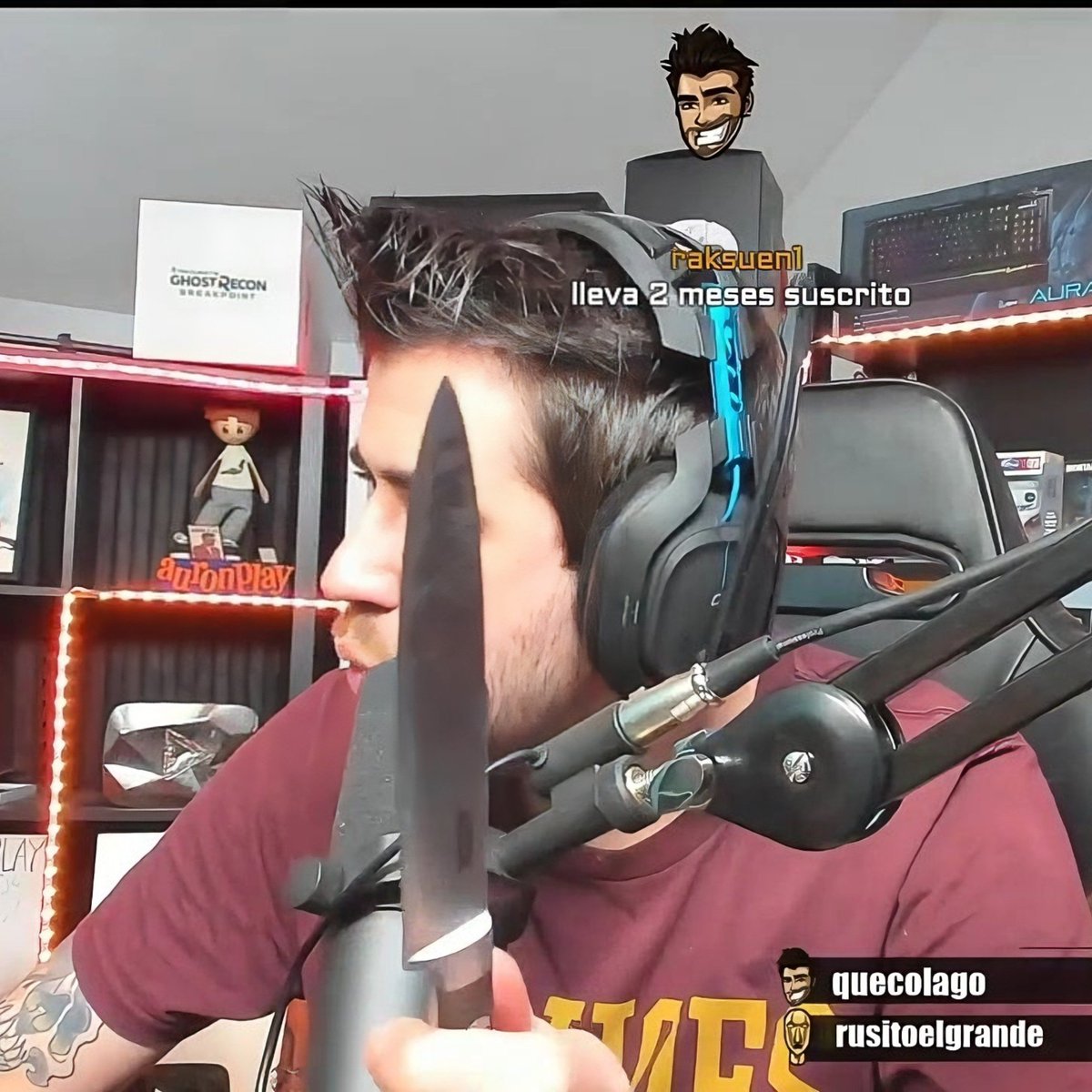 janeterra_'s tweet photo. Lo de que este señor tenga siempre cuchillos en el setup un poco rarito no? https://t.co/hNDjmO8Kvi