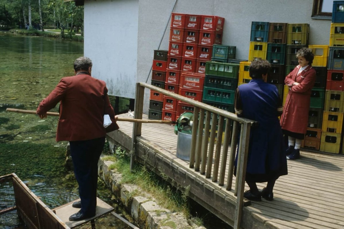 AminaSamira345's tweet photo. Vrelo #Bosne 1990 and 2018. Same place https://t.co/sRbT12aFZD