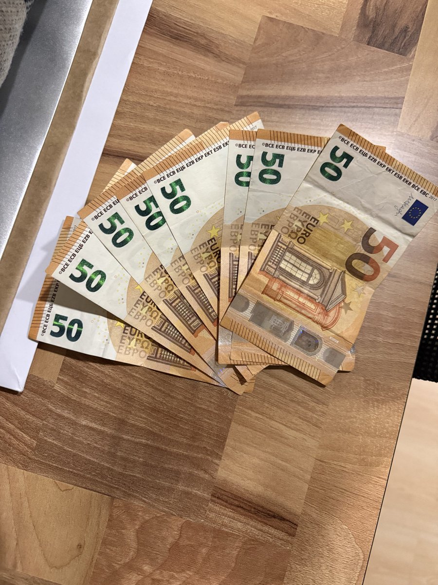 Jig0lo6_'s tweet photo. Dün gece beraber olduğumuz 45 yaşındaki olgun müşterimin bana ufak bir ikramı… #ankara #bull #tek #genç #çift #para #çankaya #çayyolu #beytepe https://t.co/J2DPpENeQ4