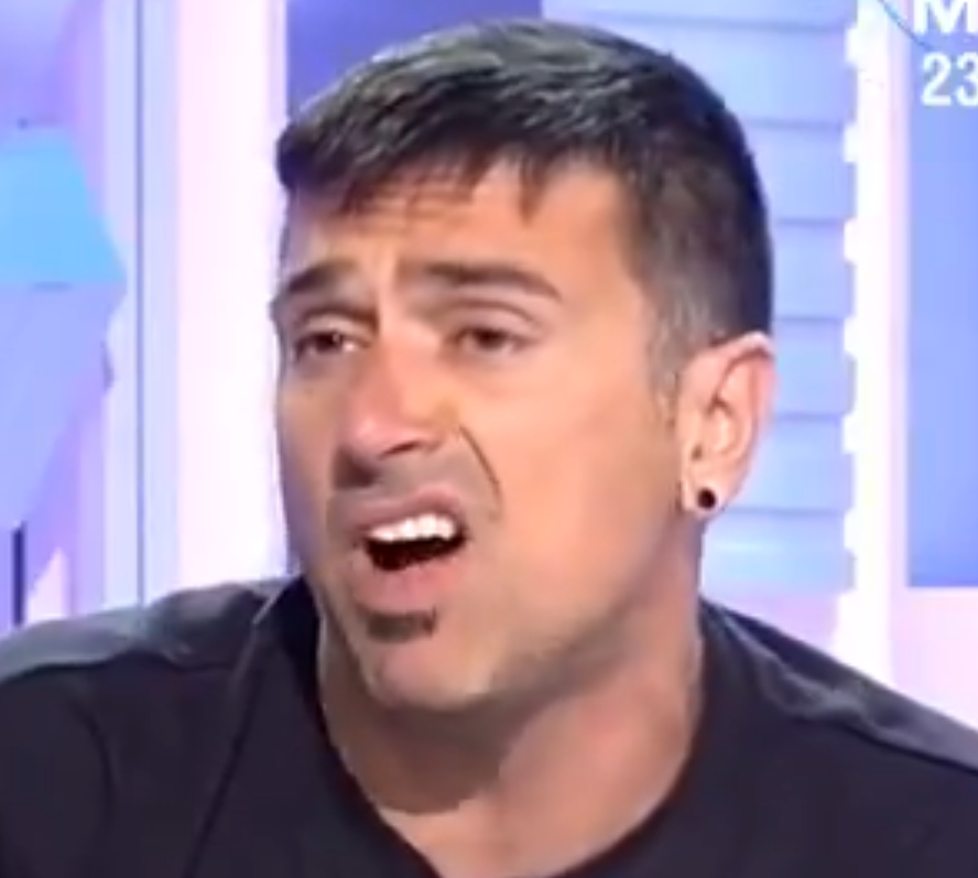 Milton20113's tweet photo. A este imbécil le han puesto en su sitio hoy en TV. Ya está bien de creerse impune para insultar. https://t.co/PA9NxBuNDQ