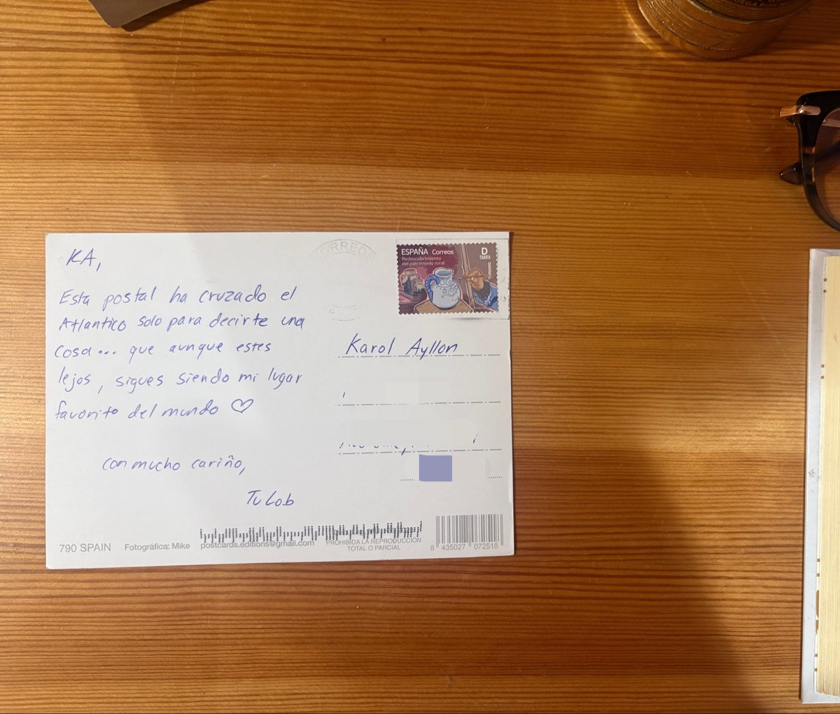 smds816's tweet photo. el que me gusta me mandó una postal desde españa así que no me queda otra que ser completamente suya para siempre https://t.co/kItyIlBBz4