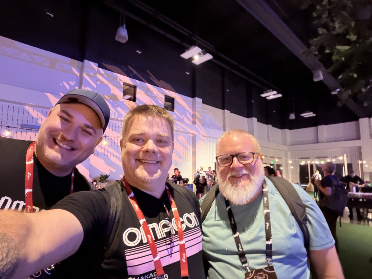 peteonrails's tweet photo. We had a little Intridea reunion at RailsWorld cc @jondkinney https://t.co/ZPV9fyI8iG
