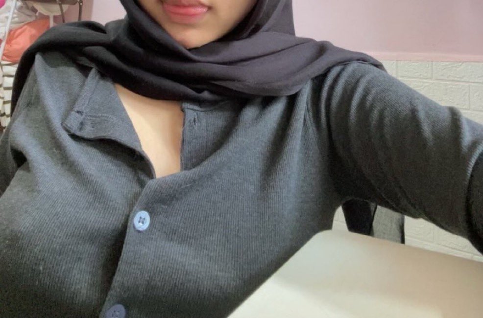 bimyapping's tweet photo. takut atau risih ga si kalo punya cewe sangean? https://t.co/E1Ilc0saar