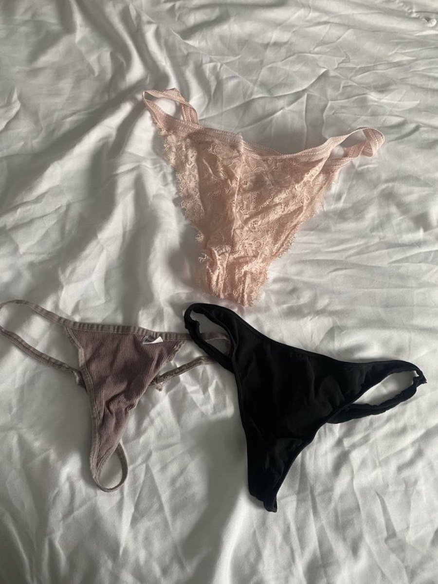 SendtooEmma's tweet photo. “Officer, I have NO IDEA how that got into my bag…”

Let’s hope they don’t find the JAR with the balls. 
🥵😈

#findom #feet #blackmail #castration #executrix #US #newyork #florida #iowa #texas https://t.co/9sQVsKsZQX