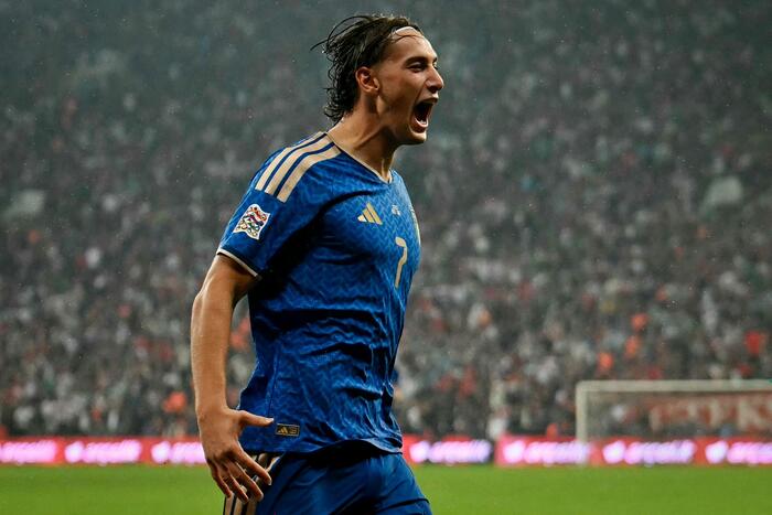 GlobalShowGSRa1's tweet photo. Calcio - UEFA Nations League 2026-27: Turchia-Italia 1-4
https://t.co/tkuOPgK0kB
#gsradio #gsnews #uefa #nationsleague #robertomancini #italia #calcio #forzaazzurri #turchia #kayode #alessandrobastoni #davidefrattesi #pioesposito #gigiodonnarumma #vincenzomontella https://t.co/SJ2OWJhGH1