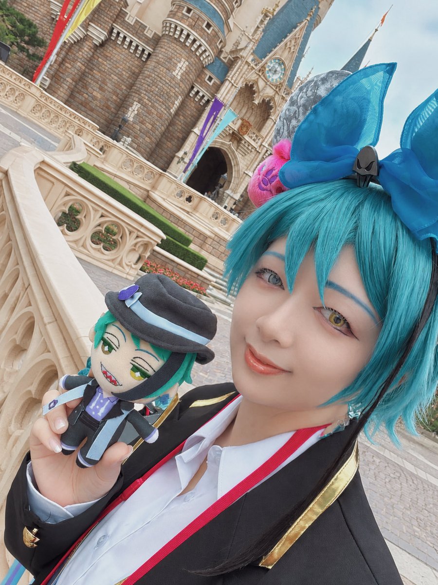 one_one55ken's tweet photo. twst/フロイド🦈
ちっちゃい俺といっしょ〜
 #Dハロ仮装2026  #Dハロ https://t.co/bPTrl5UWbP