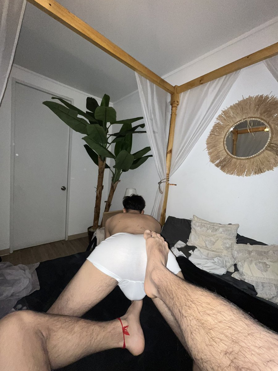 Privattesin's tweet photo. Hoy va a recordar por qué es mejor obedecerme. 😏🔥#chile #gay #gaychile #twink https://t.co/crckWpFdxm