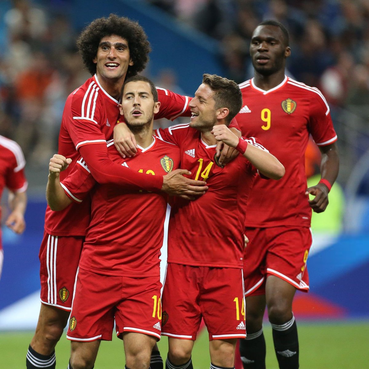lnstantFoot's tweet photo. La dernière fois que la Belgique a gagné contre la France... c'était en 2015 ! 🫣🇧🇪

Depuis ce match amical :

🇫🇷 1-0 🇧🇪 (1/2 finale de CDM 2018)
🇧🇪 2-3 🇫🇷 (1/2 finale de Nations League 2021)
🇫🇷 1-0 🇧🇪 (1/8 de finale de l'EURO 2024)
🇫🇷 2-0 🇧🇪 (Nations League)
🇧🇪 1-2 🇫🇷 (Nations League)
🇧🇪 0-1 🇫🇷 (Nations League)

6 Matchs, 6 victoires de la France. 🇫🇷