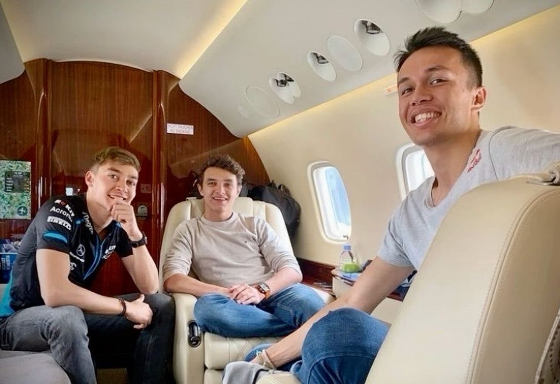cornerohsgr's tweet photo. just three rookies who never really stopped being friends https://t.co/VGnNr3IrPm