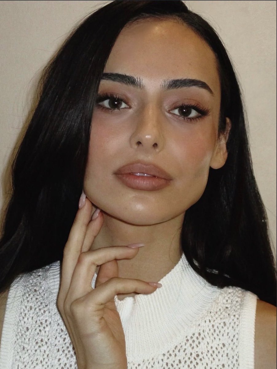 aubrithinker's tweet photo. missed this face https://t.co/6Q8mV6vMjb