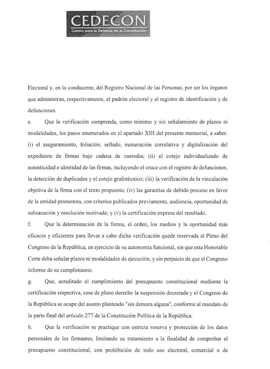 dcuevas_pl's tweet photo. Hoy @PoderCiudadanGt presentó su solicitud de reforma constitucional con más de 16 mil firmas; Cedecon horas más tarde presentó amparo pidiendo no tramitar la iniciativa hasta que no se verifique que las firmas pertenecen a ciudadanos reales, empadronados y vivos. https://t.co/alcWhWGcPT