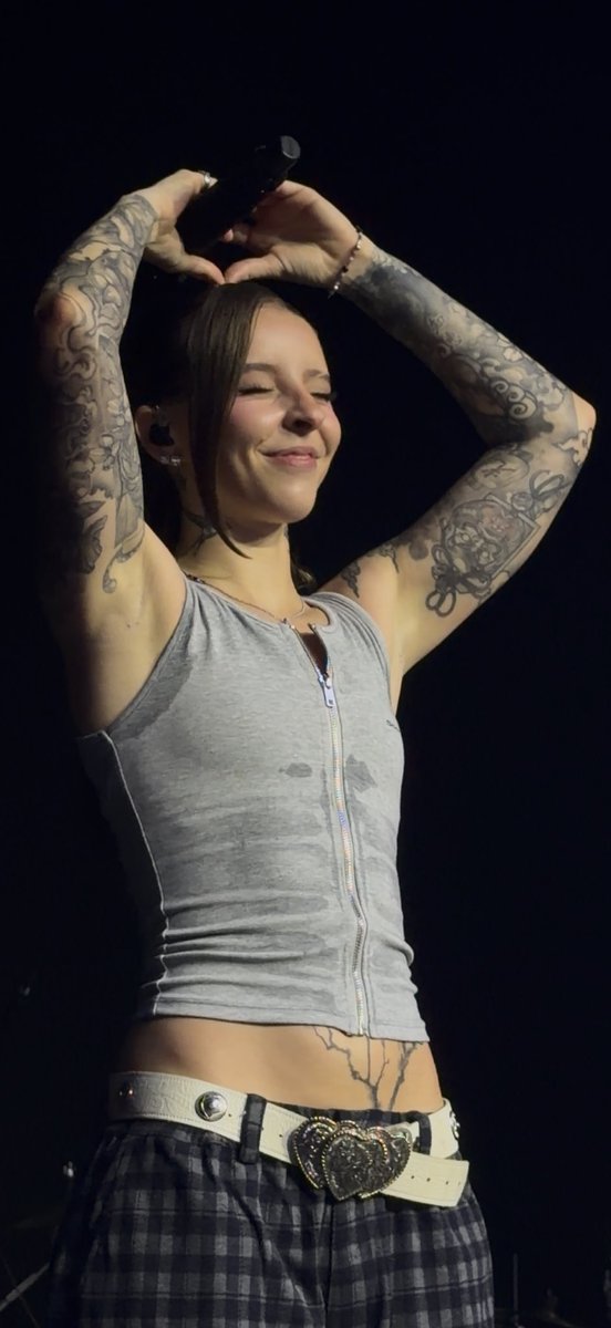 themikoeffect's tweet photo. miko in tight gray tank tops ugh https://t.co/gTRvqFX54q