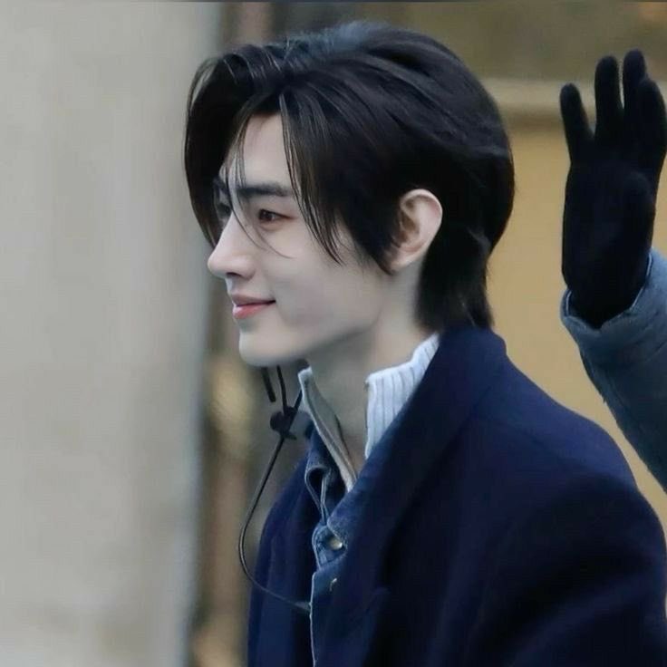 meiyokgu's tweet photo. my real life prince https://t.co/VNEgob496J