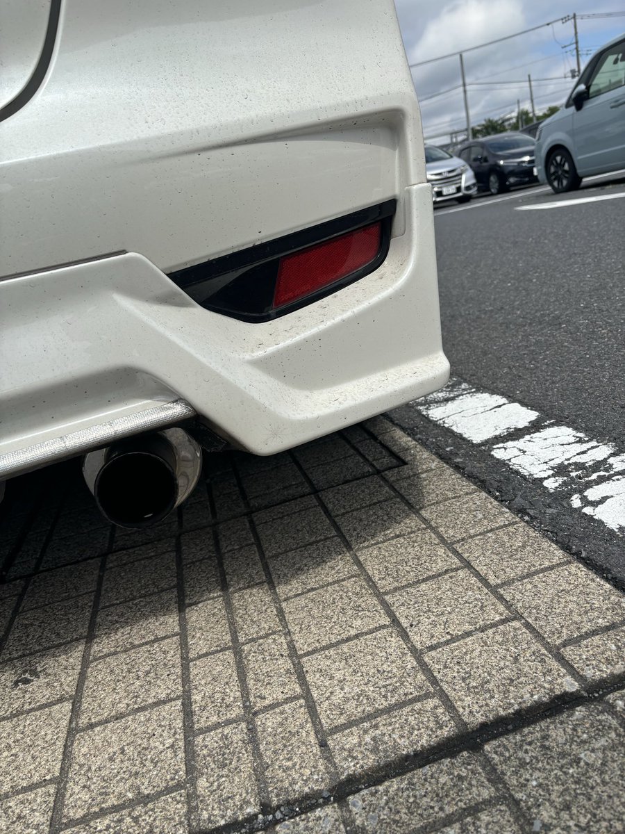 HONDA_GE8's tweet photo. フィット君おかえりなさい🤭

手放したことめちゃ後悔してるがオーナーさんがたくさん可愛がってあげてるから安心してる

1勤はここの角だけどねー🤭 https://t.co/pHxTR63MpR