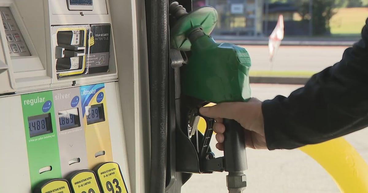 wsbtv's tweet photo. Gov. Kemp suspending gas tax as prices continue to soar https://t.co/DgMKktsjuX https://t.co/I4UHSuKQP8