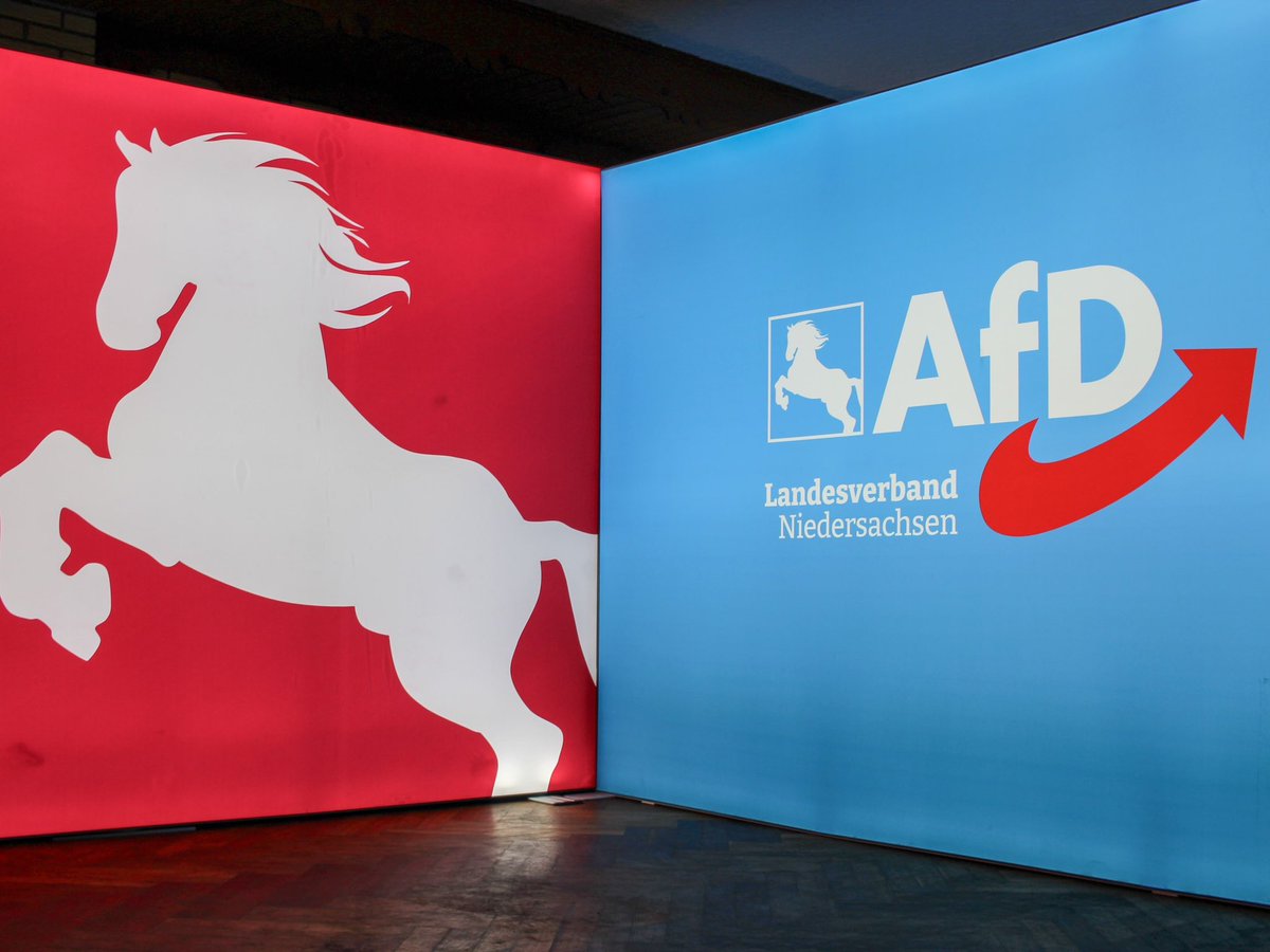 reinhild_goes's tweet photo. Starkes Wochenende bei der AfD Niedersachsen! 💪

Wir von der GD Niedersachsen konnten zahlreiche neue Förderer gewinnen. Danke für eure Unterstützung und an mein Team vor Ort! 🔥

Unser Land, unsere Zukunft! https://t.co/2s4XfBFHYj