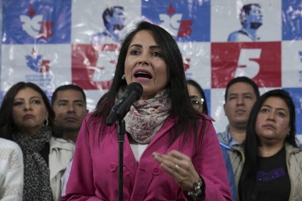 politicsecu's tweet photo. 📍EEUU le canceló la visa a la socialista Luisa González. https://t.co/JgScGtnSUs