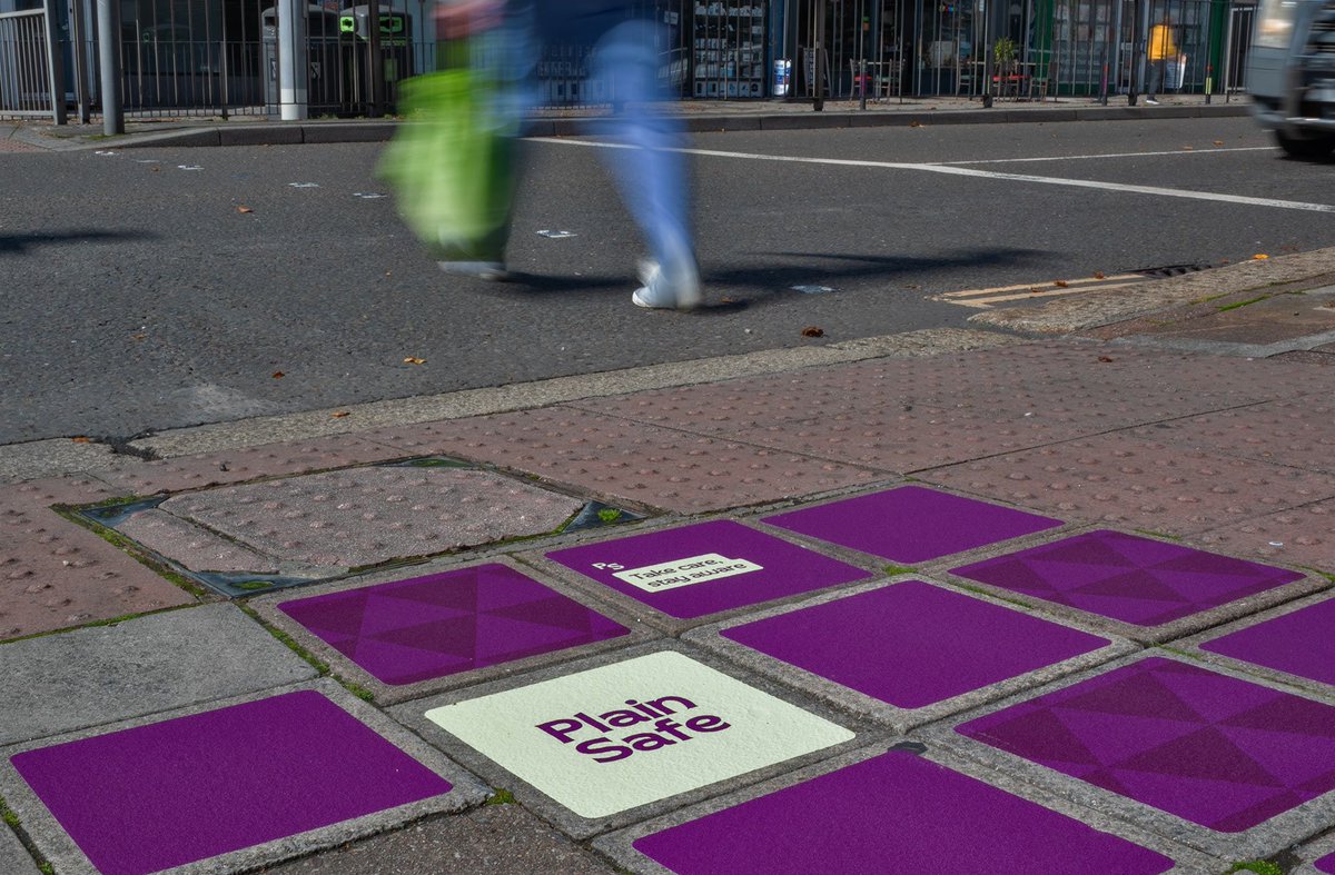 DC_PCC's tweet photo. Road safety isn't always about adding more signs. The new Plain Safe campaign at Mutley Plain is using community artwork and eye-catching designs to encourage safer behaviour around crossing points.

🔗 Read more: https://t.co/JBeQnTRTGk

#RoadSafety #VisionZeroSouthWest https://t.co/PO4TXQ0ov1