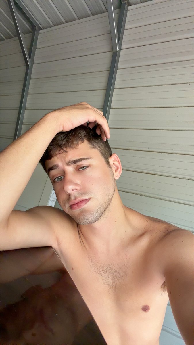 JoeyMillsXXX's tweet photo. Come Chat with Me 😏 https://t.co/2ly7eGWQ7L