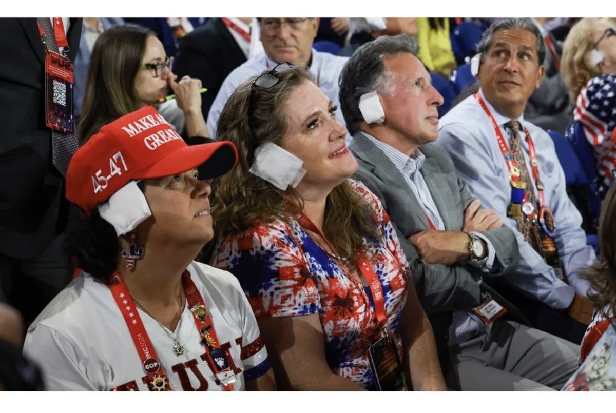 drdave1999's tweet photo. Q: What really happened on Election Day two years ago?! Were 77M Republicans all drunk when they voted?!

A: They weren’t drunk, they were— and are— STUPID.

Not ignorant; the opportunity to recognize the danger of re-electing Trump was there.

They weren’t smart enough to care. https://t.co/g1P4w2slov