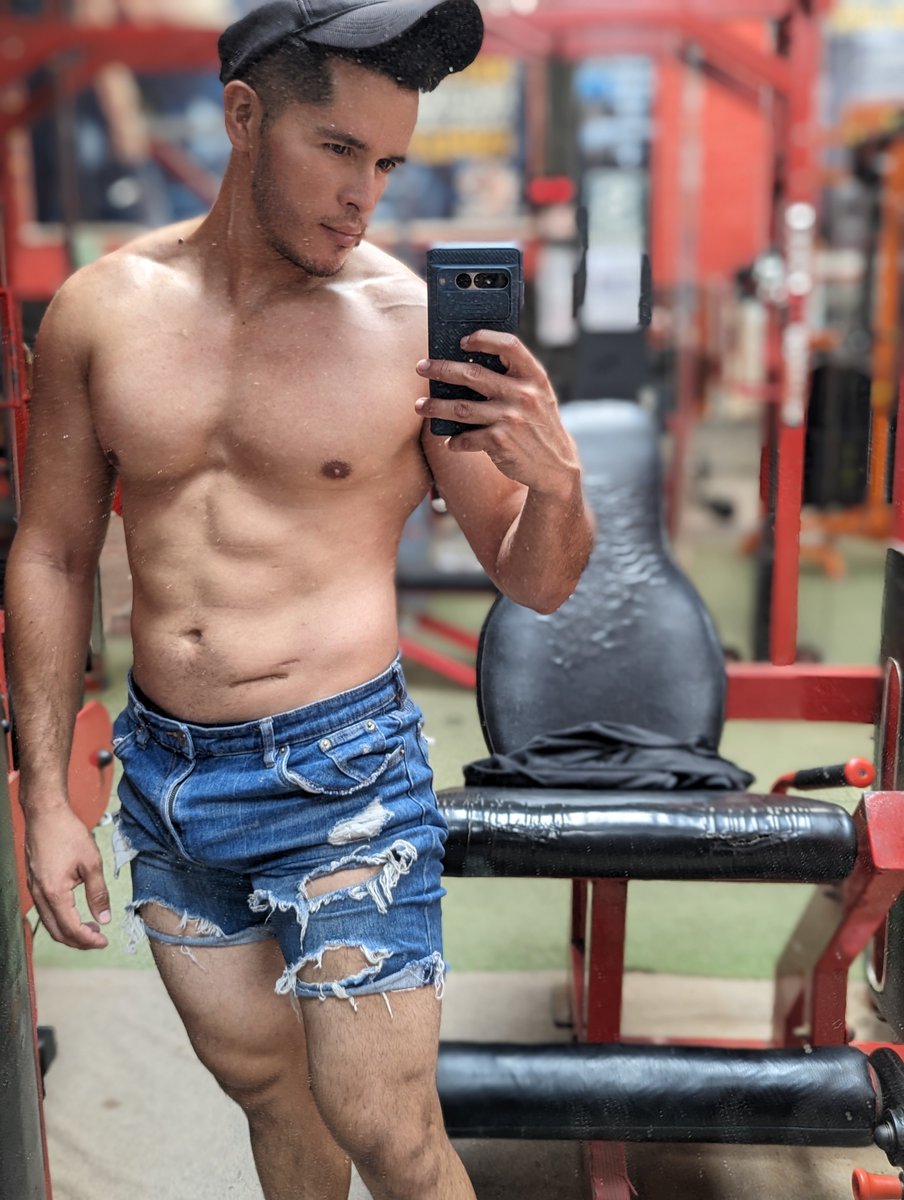 Danrh93's tweet photo. Falta un gym Bro. Se anotan? 😏🫣 https://t.co/q5deNh9mpR