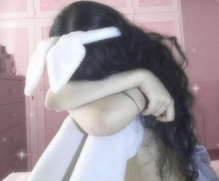 jbunnys_closet's tweet photo. have you seen a white rabbit? •°. *࿐ https://t.co/aBX0OfsmKx