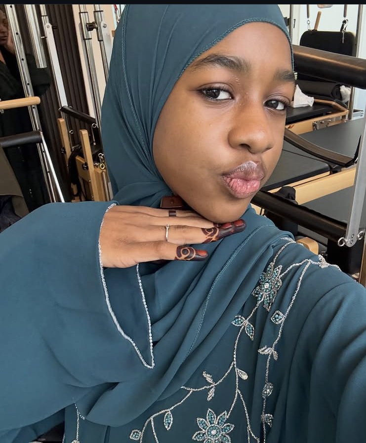 Maryam__osman's tweet photo. Can we chat on Whatsapp, say hi I send you my number?❤️ https://t.co/v2oaiXr9om
