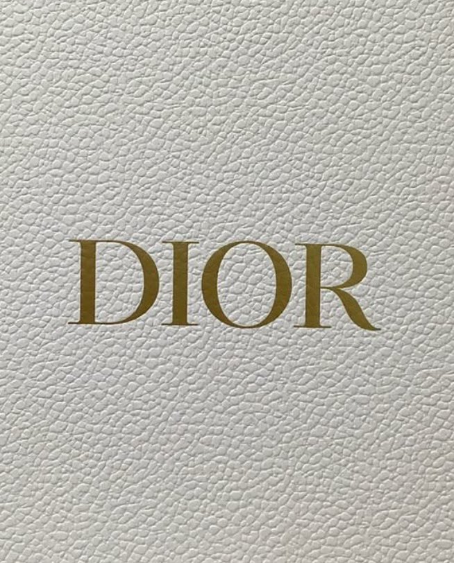 dylanggcrave's tweet photo. XG’s Juria, BLACKPINK’s Jisoo, IVE’s Wonyoung, and Stray Kids’ Hyunjin are all set to be in attendance at Dior’s Summer 2027 Women's Show in Paris tomorrow. https://t.co/vk5EWfCgx7