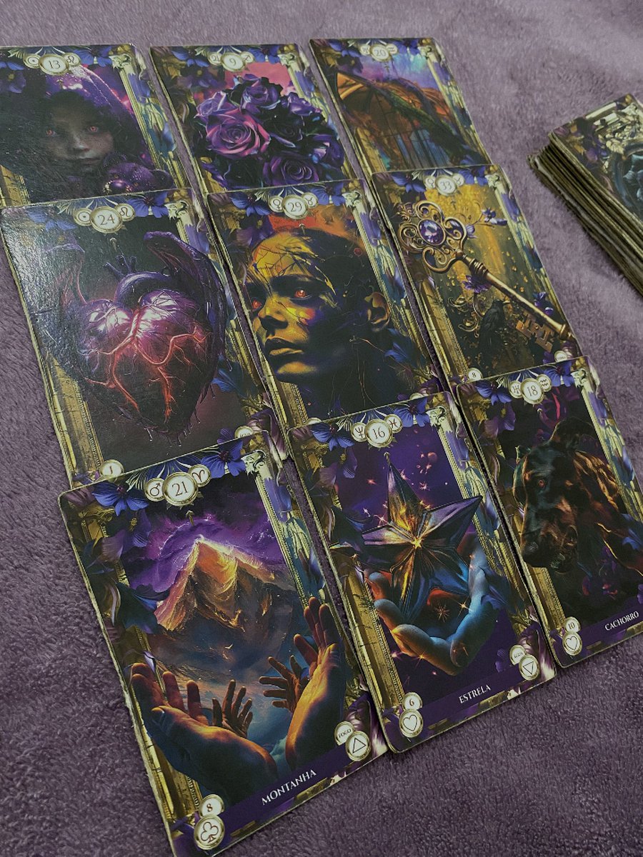 aespativa's tweet photo. quando tô sem nada pra fazer vou stalkear minhas favs pelo tarot e fico encantada como até em cartas de PAPEL a karina é literalmente assim pela winter https://t.co/ekFm73aiRz